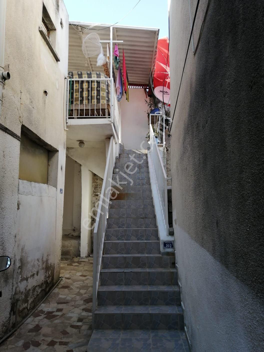 Çeşme Alaçatıda 215m2 Arsa İçinde İki Adet 3+1 Satılık Müstakil Ev - Görsel 10