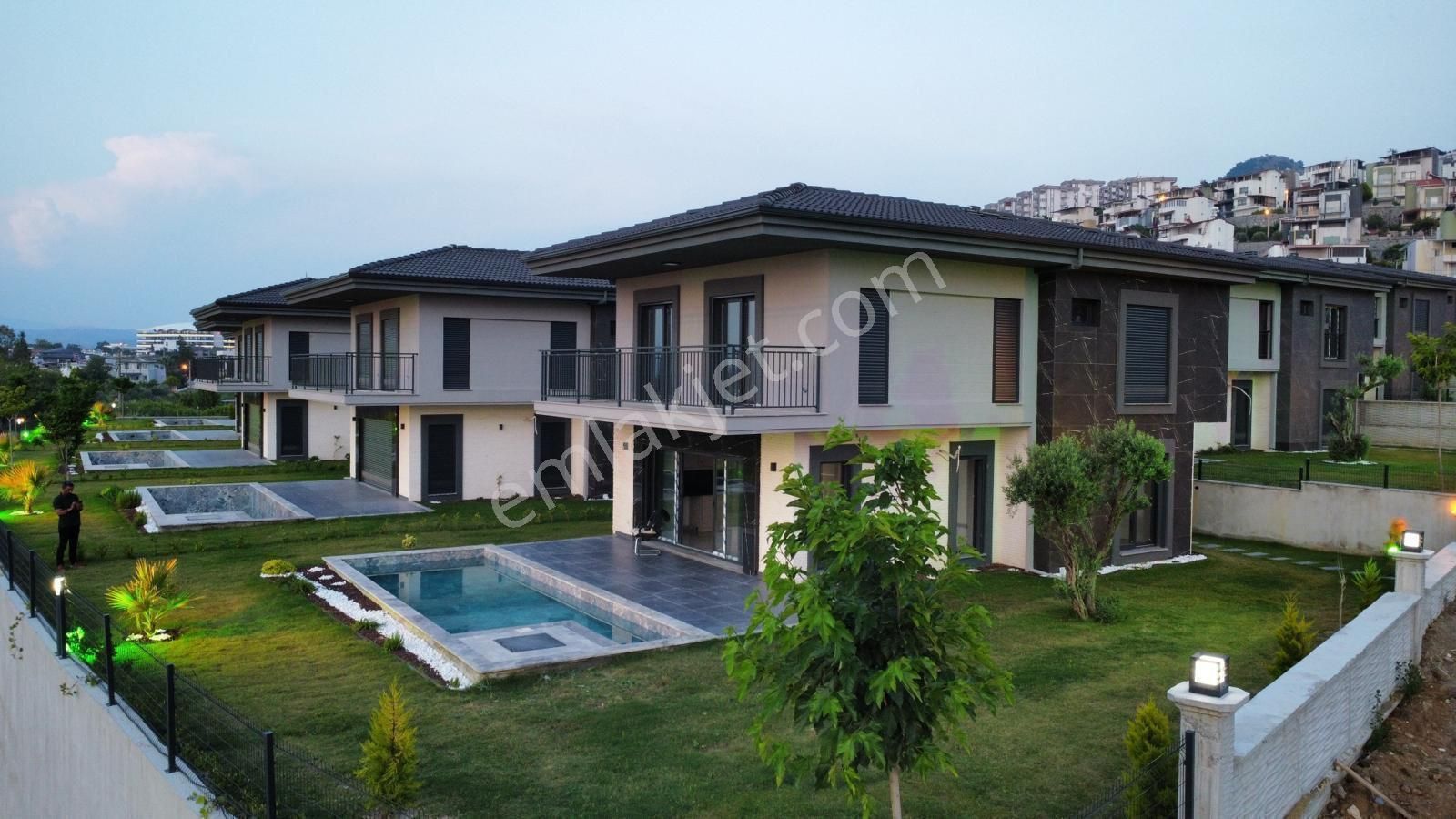 Kuşadası Güzelçamlı Bölgesinde Satılık 4+1 Müstakil Villa - Görsel 6