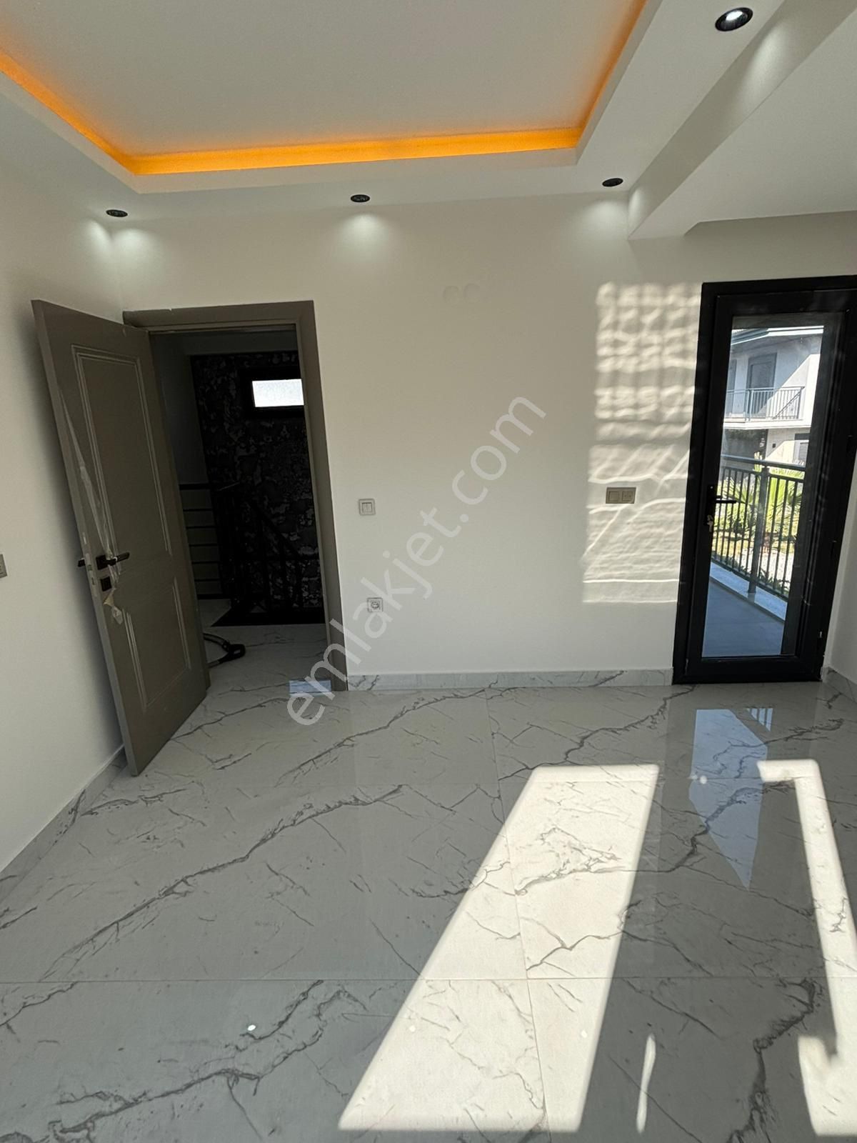 Kuşadası Güzelçamlı Bölgesinde Satılık 4+1 Müstakil Villa - Görsel 22