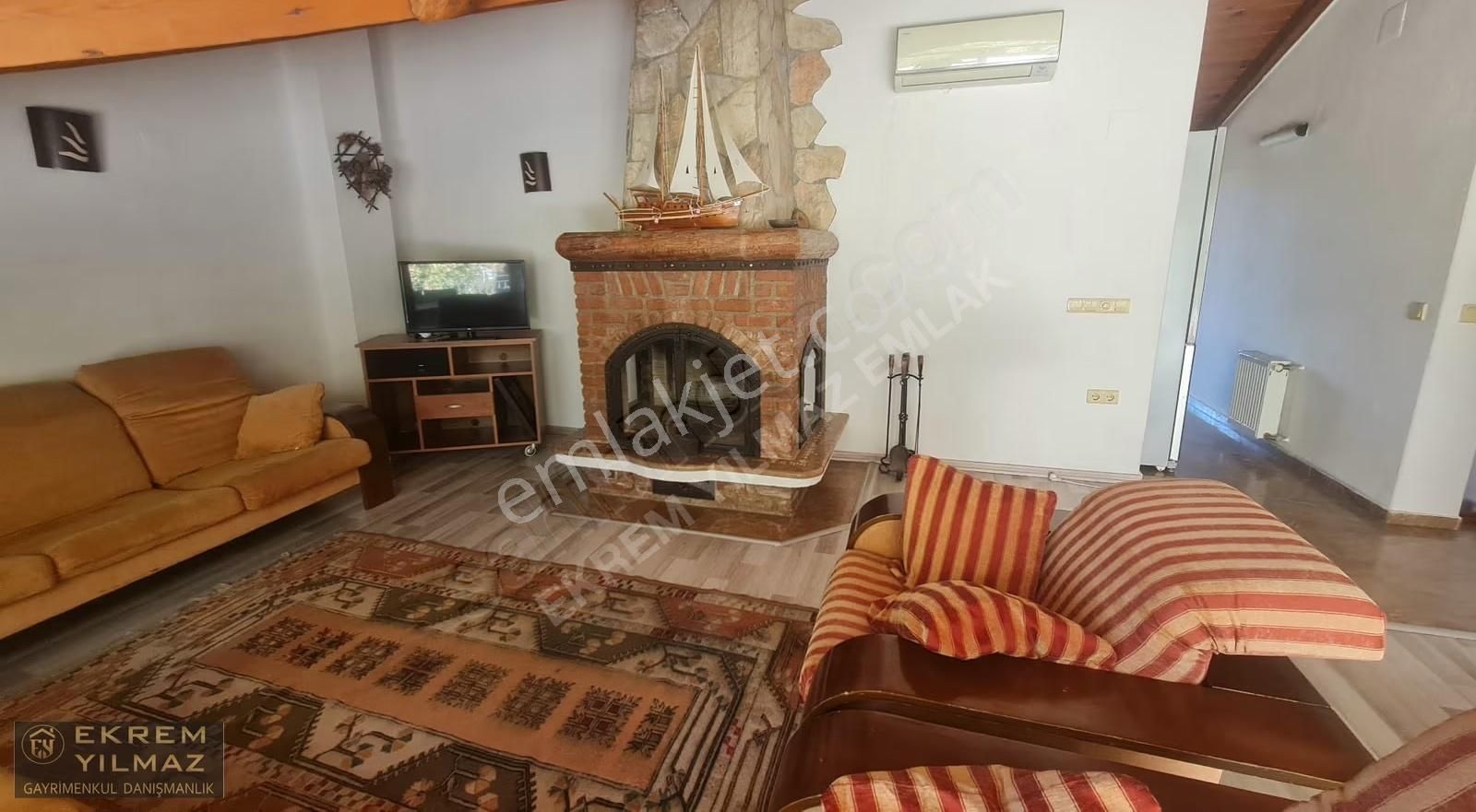 Köyceğiz Atatürk Bulvar Üzeri 1+1 Eşyalı Nezih Bir Daire