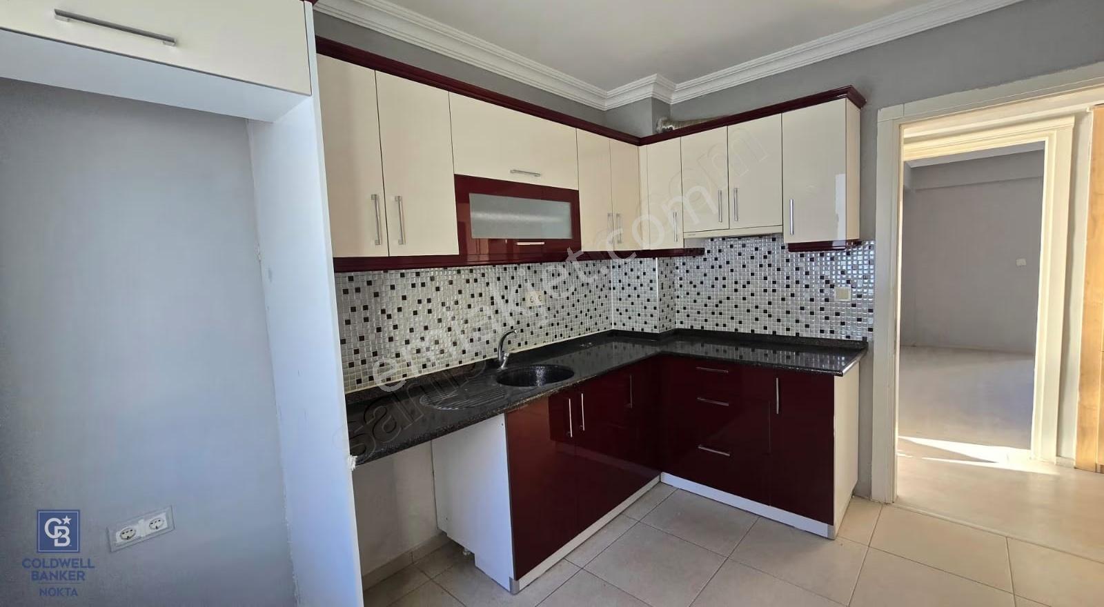 Foça Kazım Dirik Mah. Kiralık 2+1 Kapalı Mutfak Daire - Görsel 9