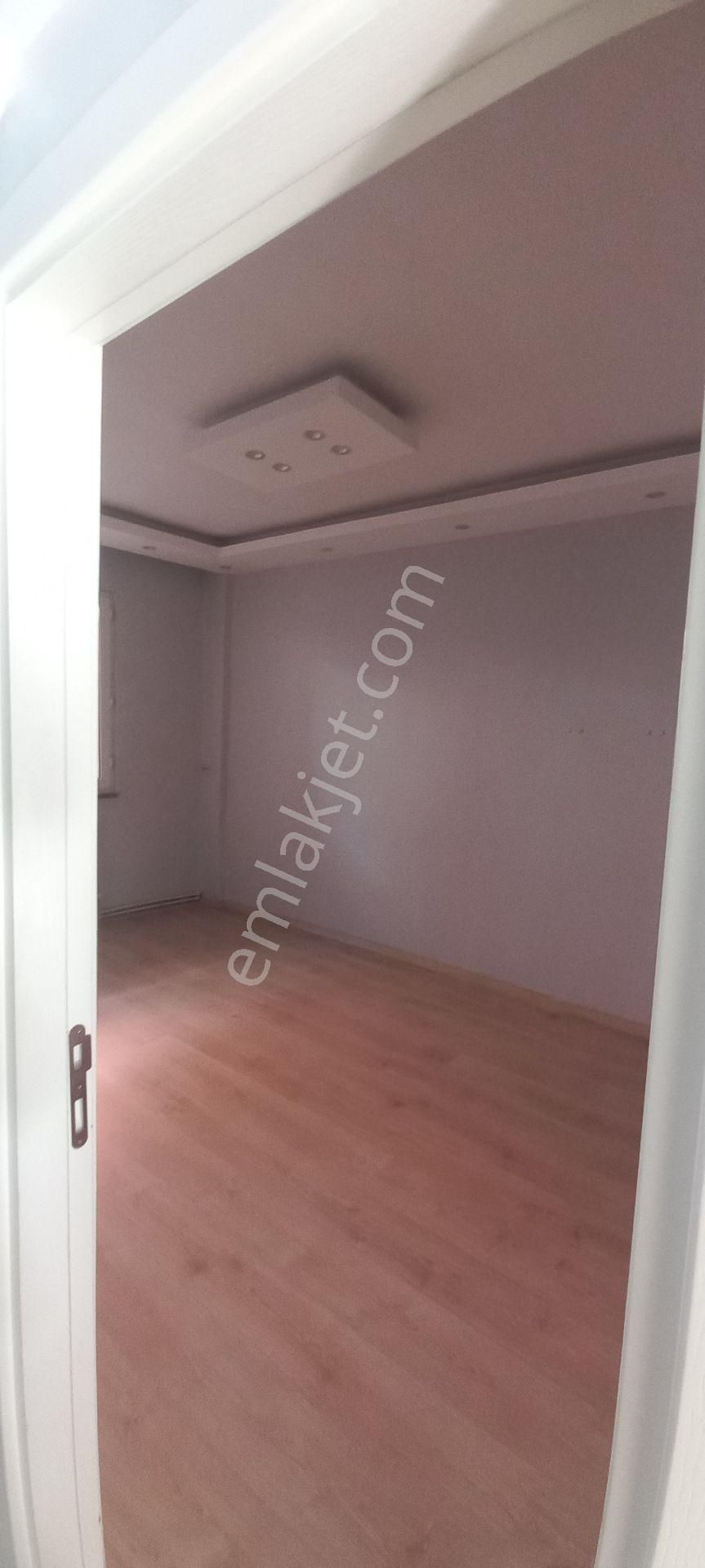 Bayrampaşa Merkezde Kiralık 2+1 Kombili Daire 25.000tl - Görsel 3