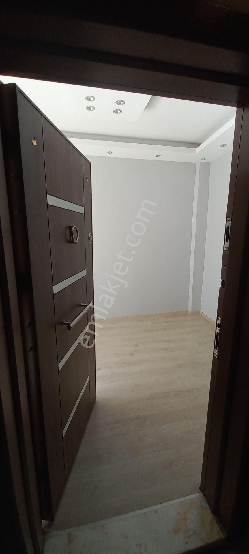Bayrampaşa Merkezde Kiralık 2+1 Kombili Daire 25.000tl - Görsel 2