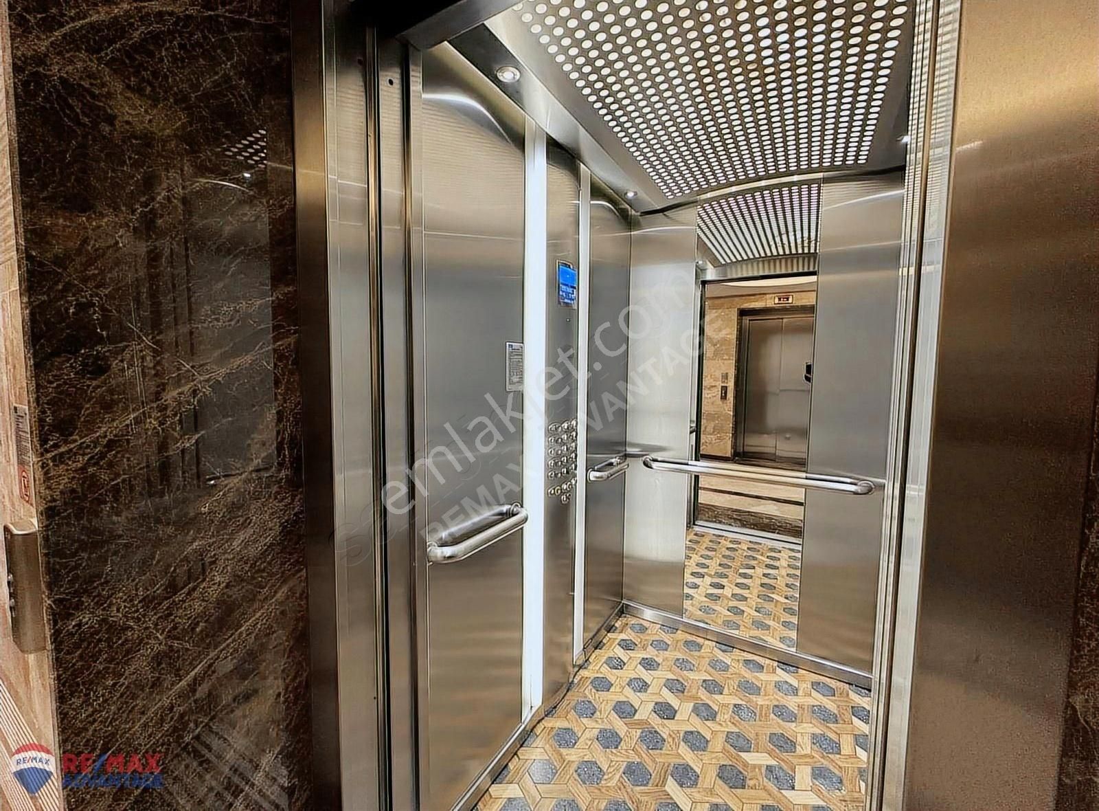 23 Nisan Mh. Güzel Residence'da Lüks Eşyalı Kiralık 1+1 Daire - Görsel 12