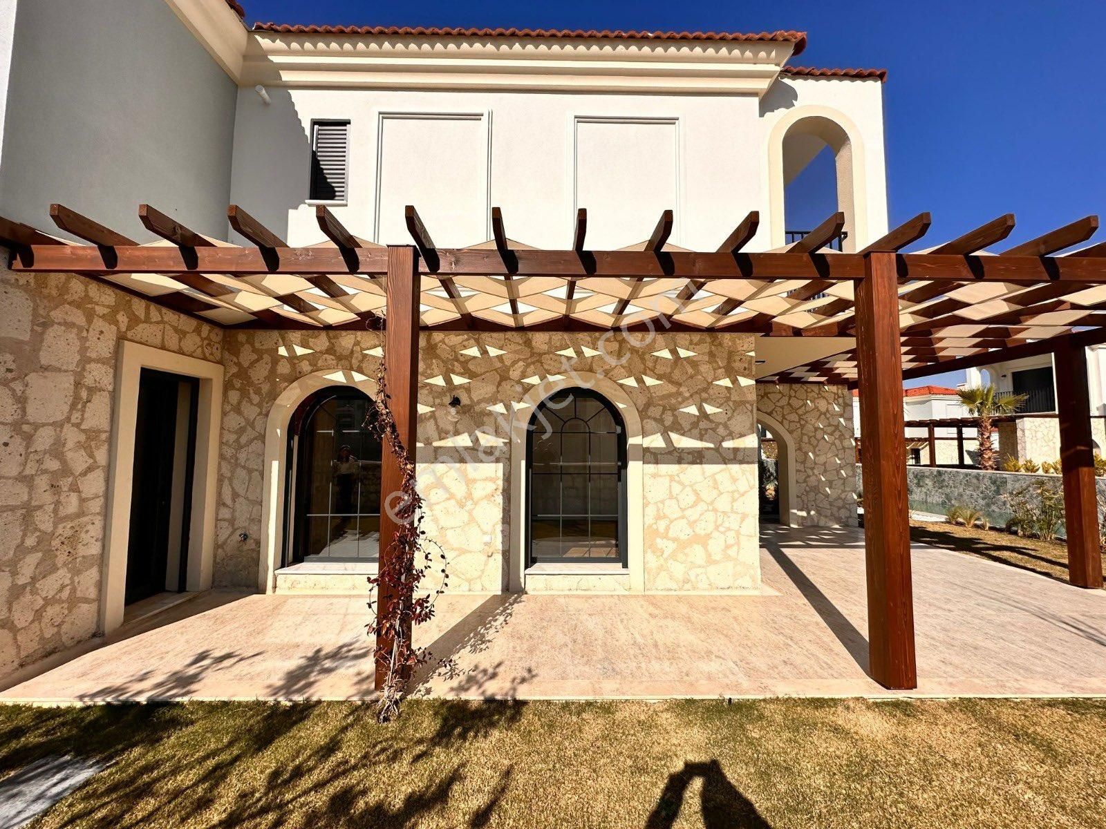 🏡 Kuşadası Davutlar Termal Bölgesi’nde Muhteşem 3+1 Villa Fırsatı! - Görsel 13