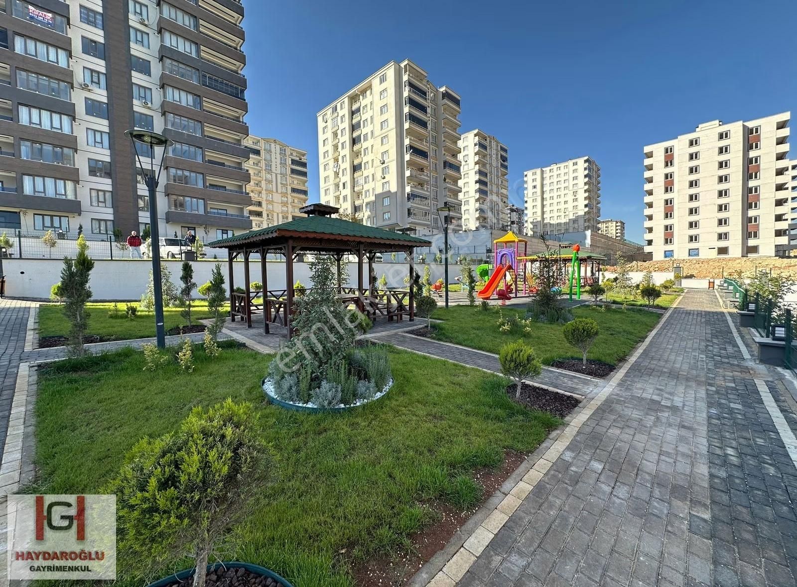 Göktürk Mah'de Stadyum Karşısı Ultra Lüks Satılık 3,5+1 Daire