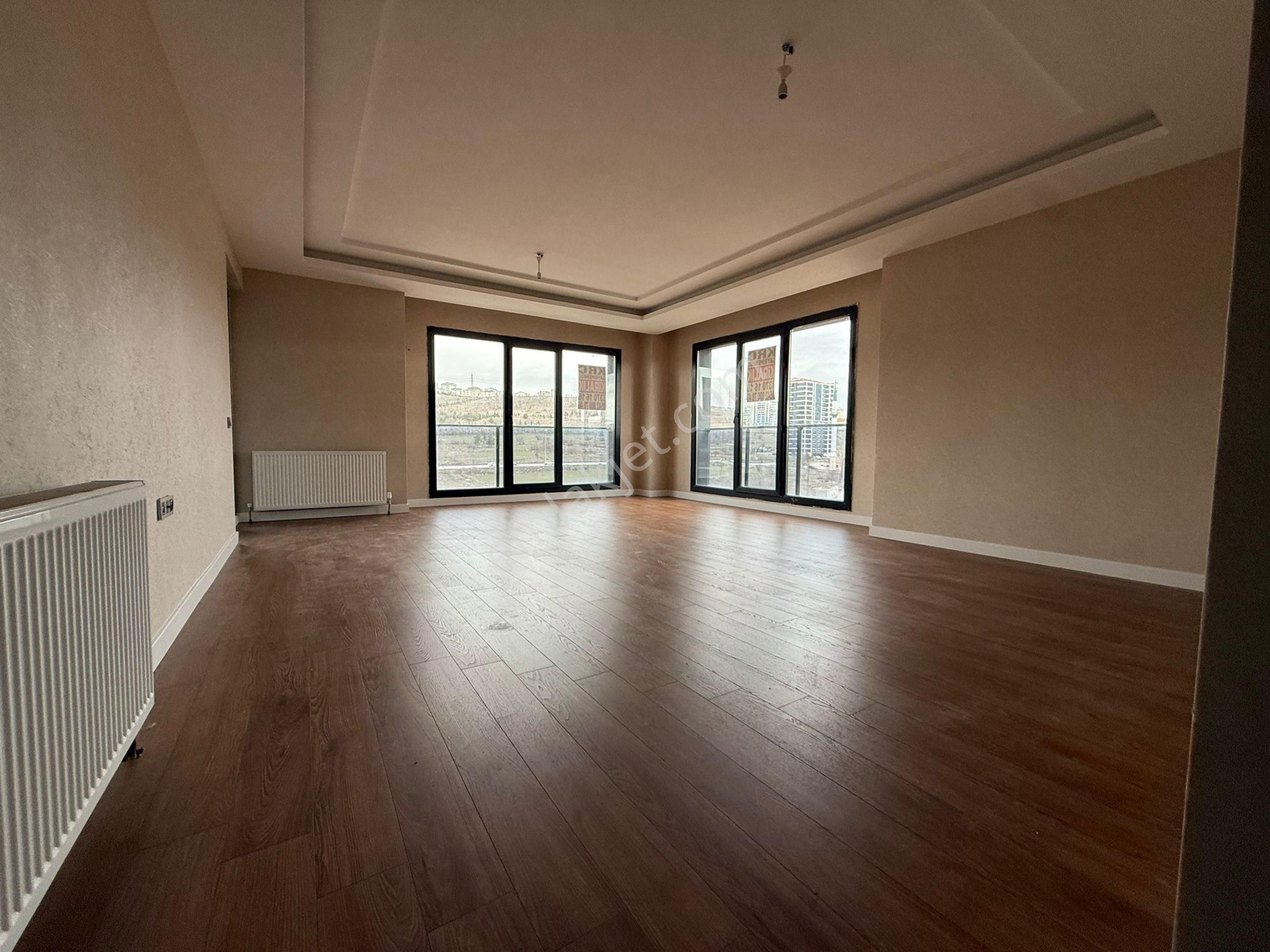 Ovacıkta 4+1 Site İçinde Kiralık Daire