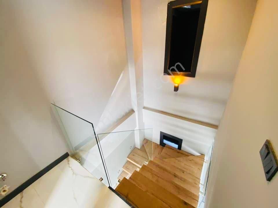 Kuşadası Soğucak Bölgesinde Özel Havuzlu 3+1 Satılık Villa - Görsel 17