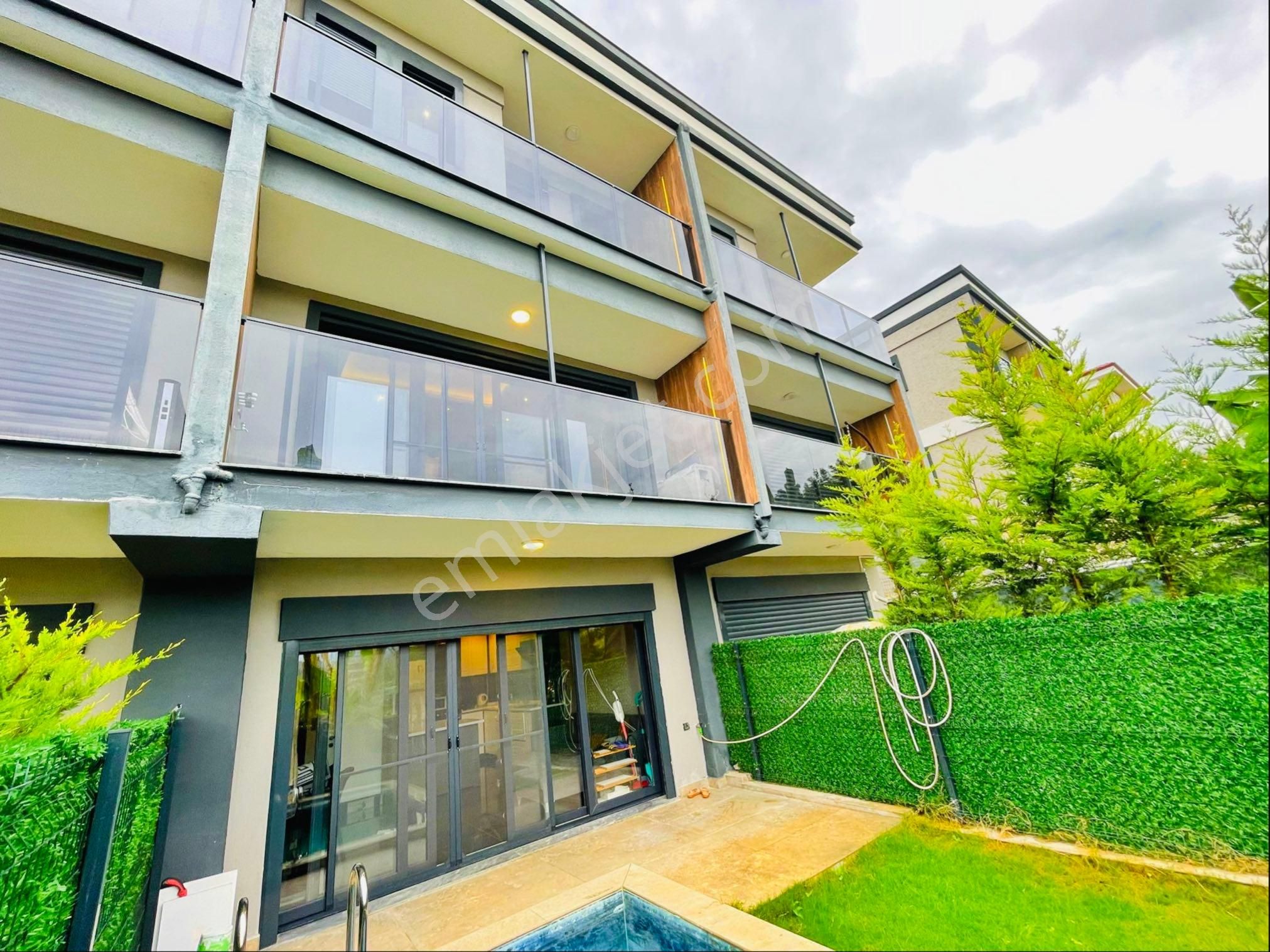 Kuşadası Soğucak Bölgesinde Özel Havuzlu 3+1 Satılık Villa - Görsel 4