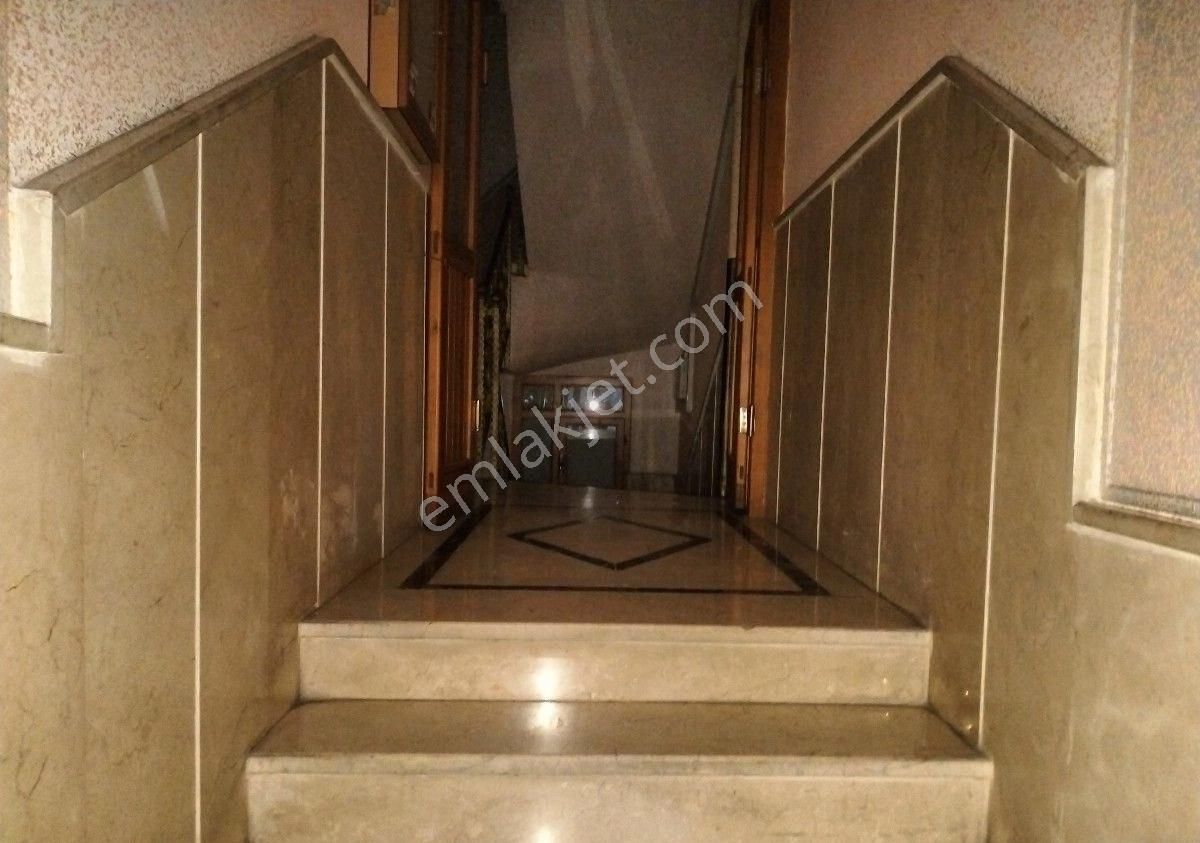 Zeliş Emlak'tan Yenimahalle Merkezde Blok Başı 3+1 2.kat (arakat) 125 M2 Net Genç Binada Bakımlı - Görsel 12