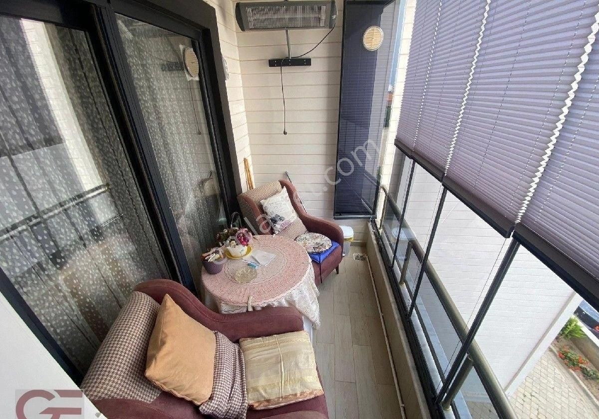 Burhaniye Merkezde 3 Yıllık Süper Manzaralı Eşyalı 1+1 Daire - Görsel 14