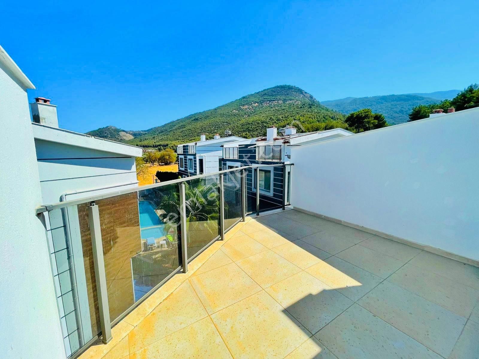 Kuşadası Güzelçamlı Bölgesinde Tek Müstakil 3+1 Satılık Villa - Görsel 29