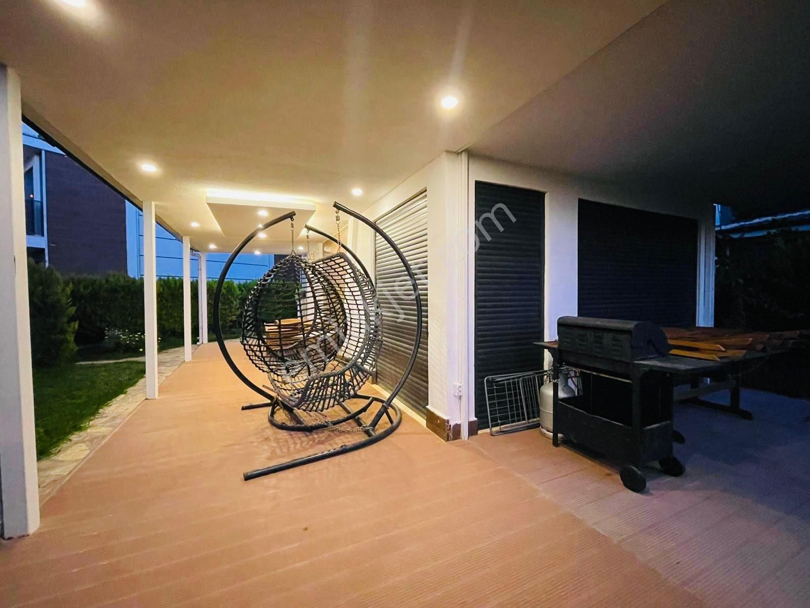 Kuşadası Güzelçamlı Bölgesinde Tek Müstakil 3+1 Satılık Villa - Görsel 3