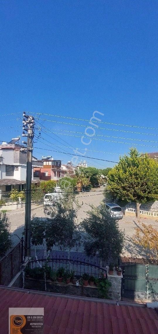 Dikili Cumhuriyet Mahallesi Merkezde Belediye Adliye Civari 3+1 Mutfak Ayri Triblex Bahçeli Villa - Görsel 12