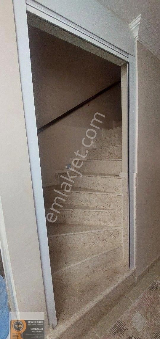 Dikili Cumhuriyet Mahallesi Merkezde Belediye Adliye Civari 3+1 Mutfak Ayri Triblex Bahçeli Villa - Görsel 29