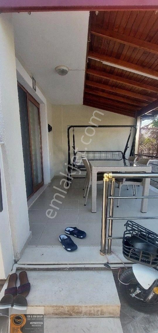 Dikili Cumhuriyet Mahallesi Merkezde Belediye Adliye Civari 3+1 Mutfak Ayri Triblex Bahçeli Villa - Görsel 11