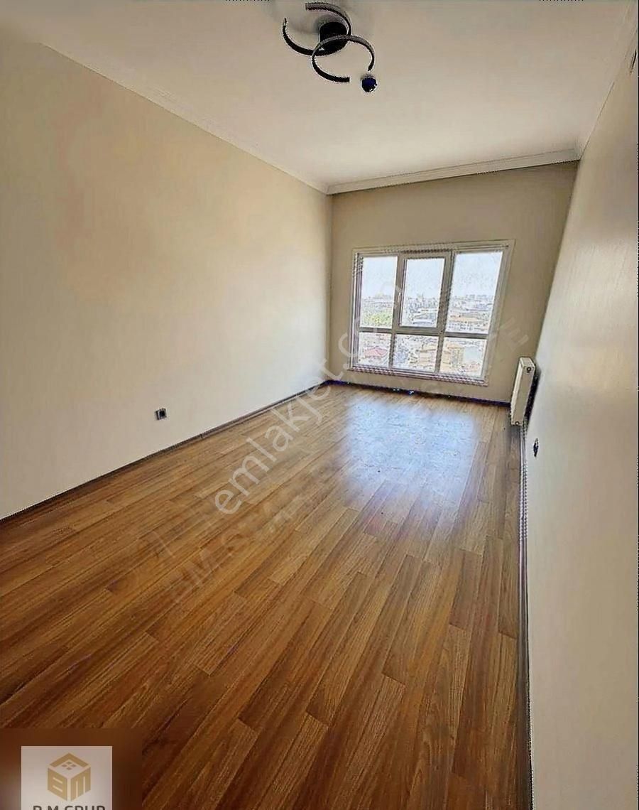 Esenyurt Star Towers De Satılık 3.5+1 En Büyük Tip Camaşır Odalı - Görsel 3