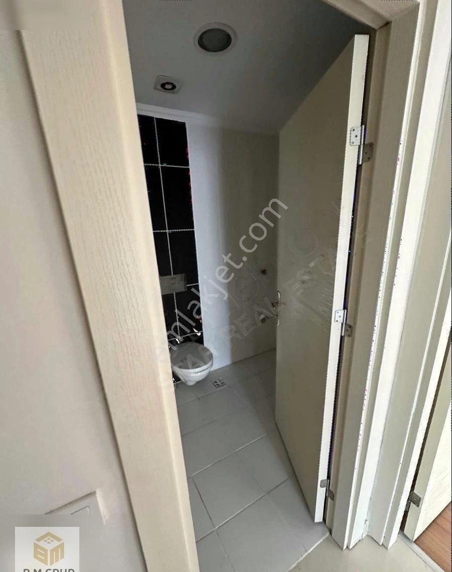 Esenyurt Star Towers De Satılık 3.5+1 En Büyük Tip Camaşır Odalı - Görsel 8