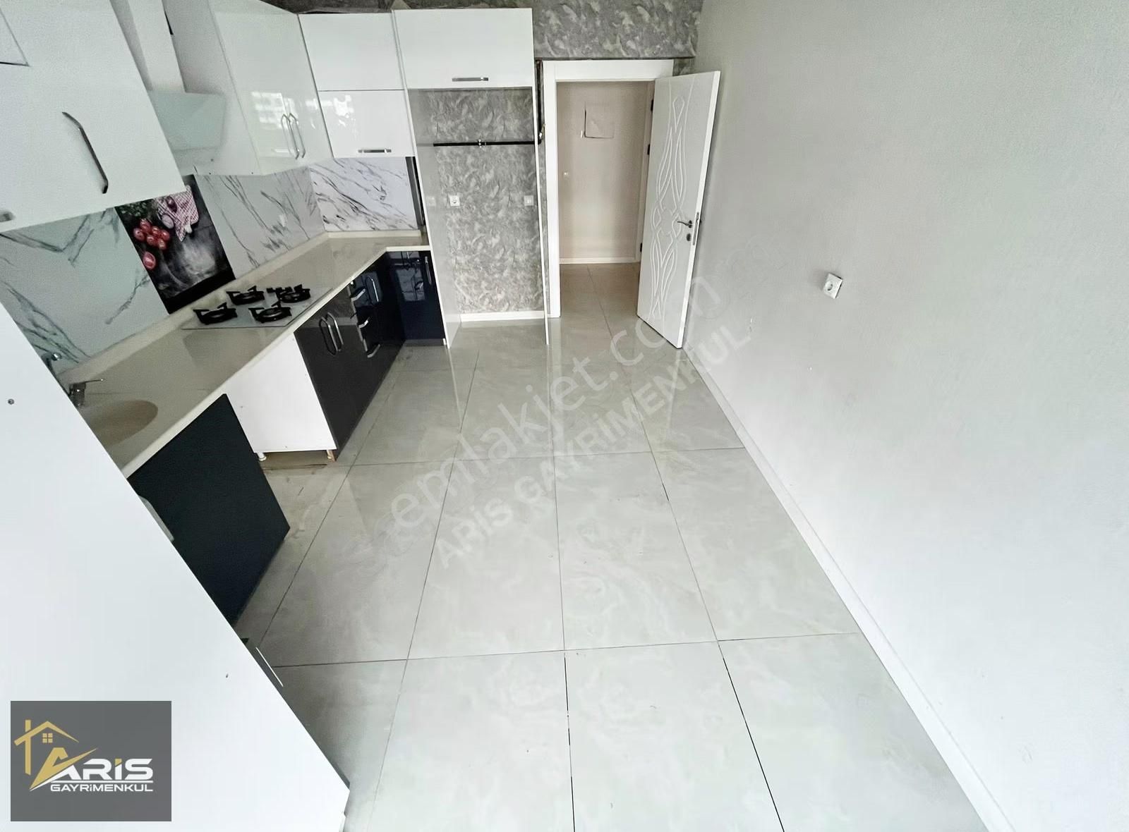 Aris'ten Site İçerisinde Yerden Isıtmalı Teras Balkonlu Delüx4+1 - Görsel 12