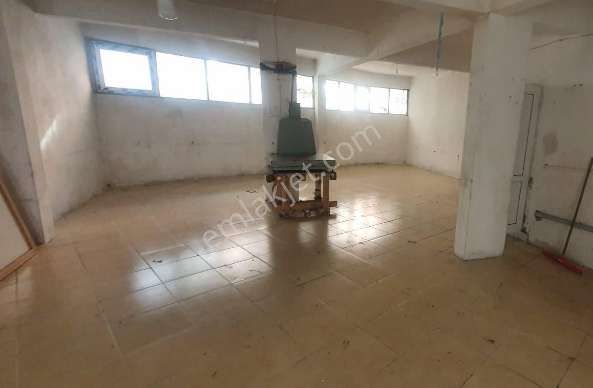 Demirkapıda Kiralık Dükkan Düz Giriş 95m²