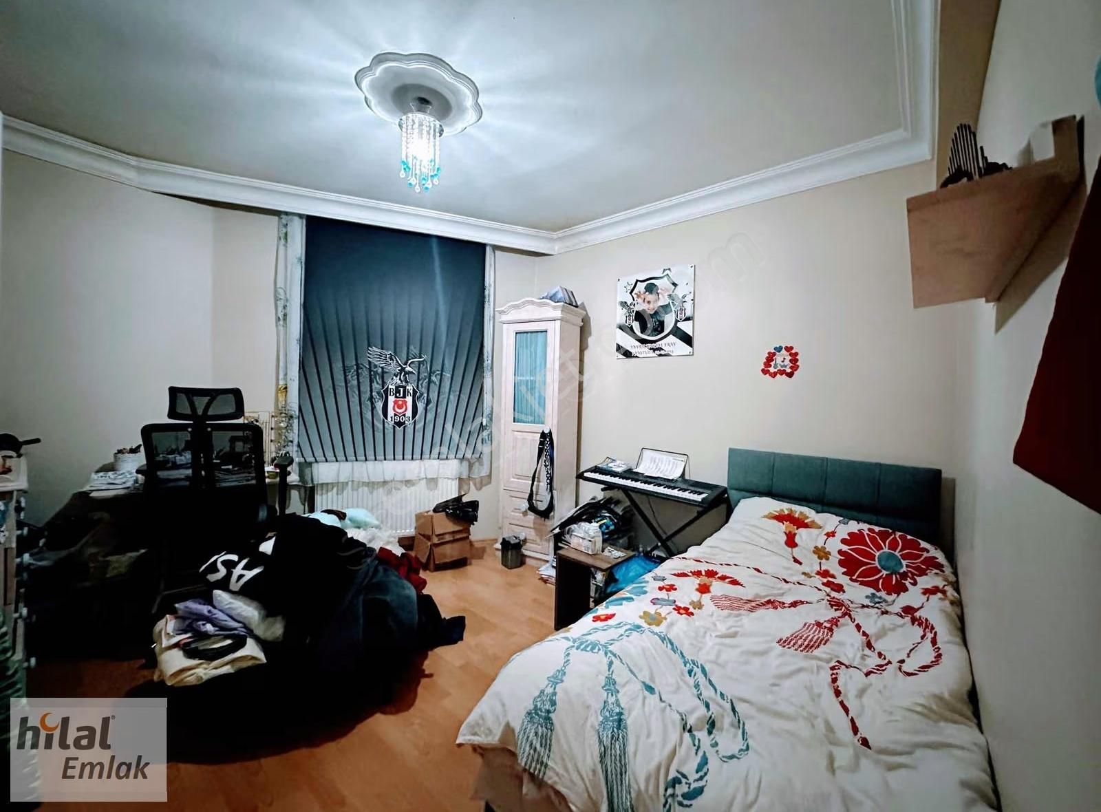 Esenevler Mahallesin De İskanlı Kat Mülkiyetli 3+1 Arakat Daire - Görsel 8