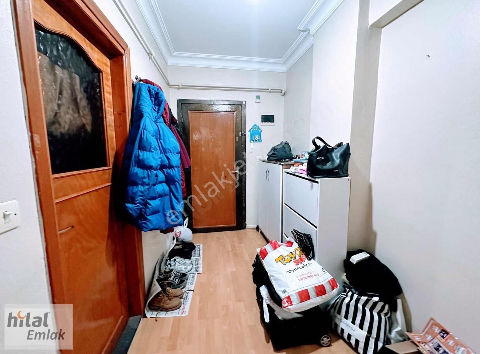 Esenevler Mahallesin De İskanlı Kat Mülkiyetli 3+1 Arakat Daire - Görsel 16