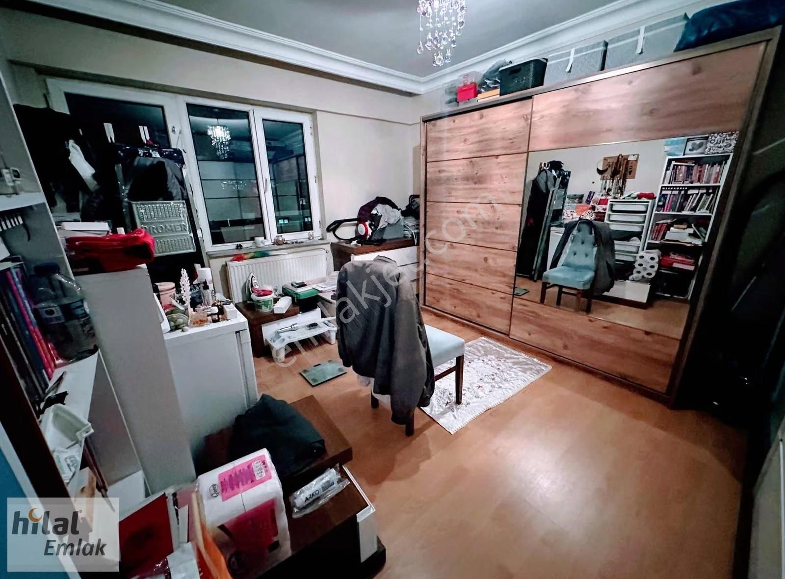 Esenevler Mahallesin De İskanlı Kat Mülkiyetli 3+1 Arakat Daire - Görsel 11