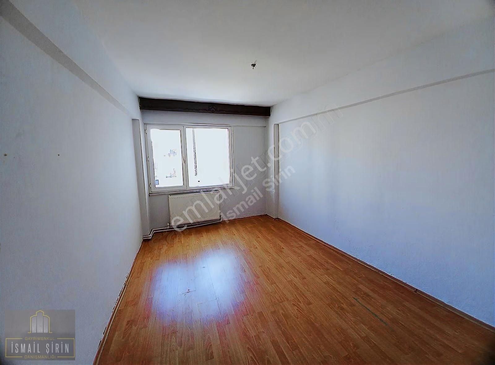 İsmail Şirinden Ilıca Cad.merkezi Konumda Ara Kat Bakımlı Daire - Görsel 4