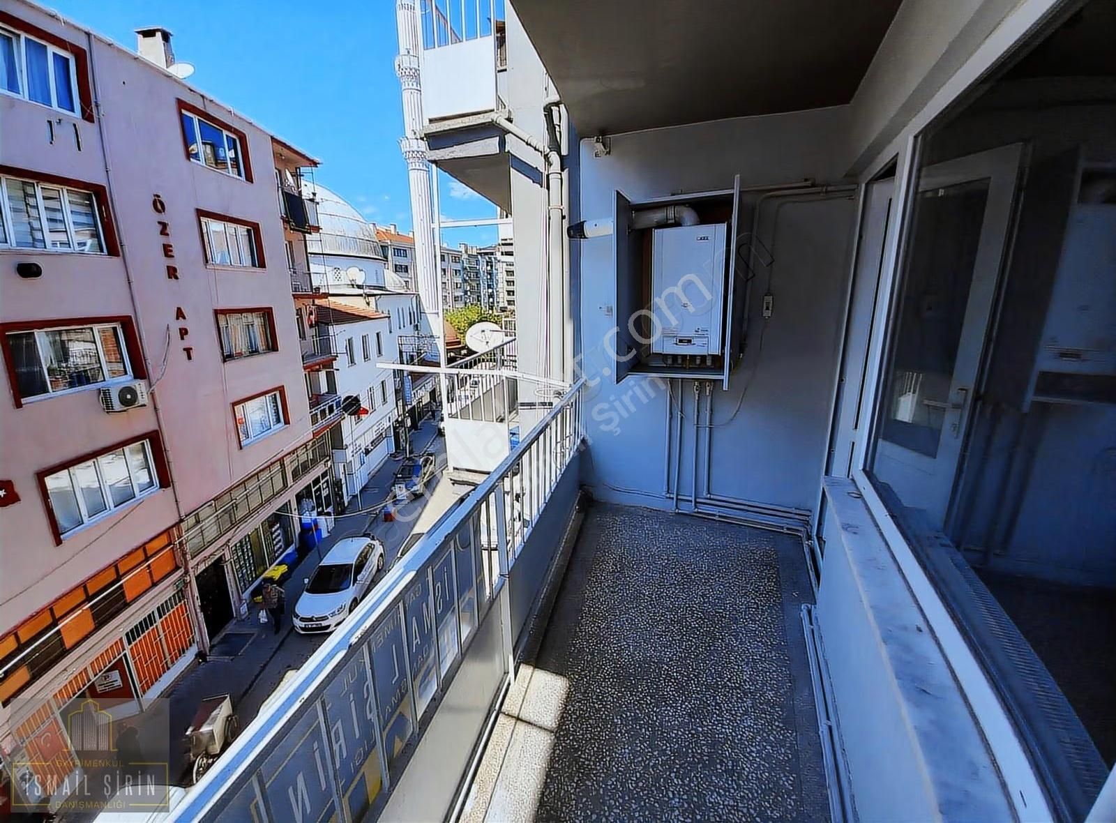 İsmail Şirinden Ilıca Cad.merkezi Konumda Ara Kat Bakımlı Daire - Görsel 14