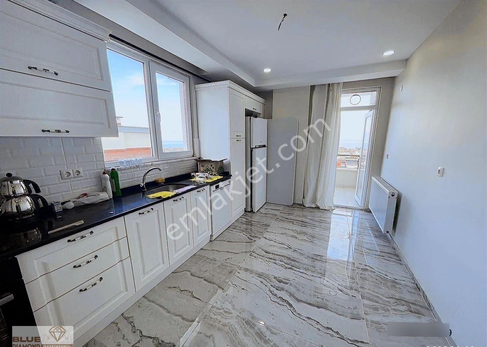 İstiklal Mahallesınde Geniş Deniz Manzaralı Satılık 3+1 Daire - Görsel 23