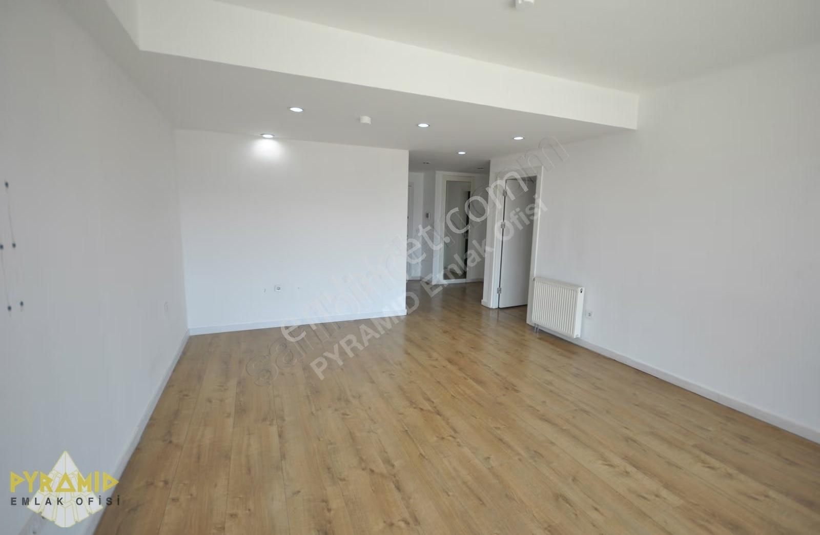 Pyramıd'den İstwest Kapalı Mutfaklı A-tipi 1,5+1 (95m2) - Görsel 3