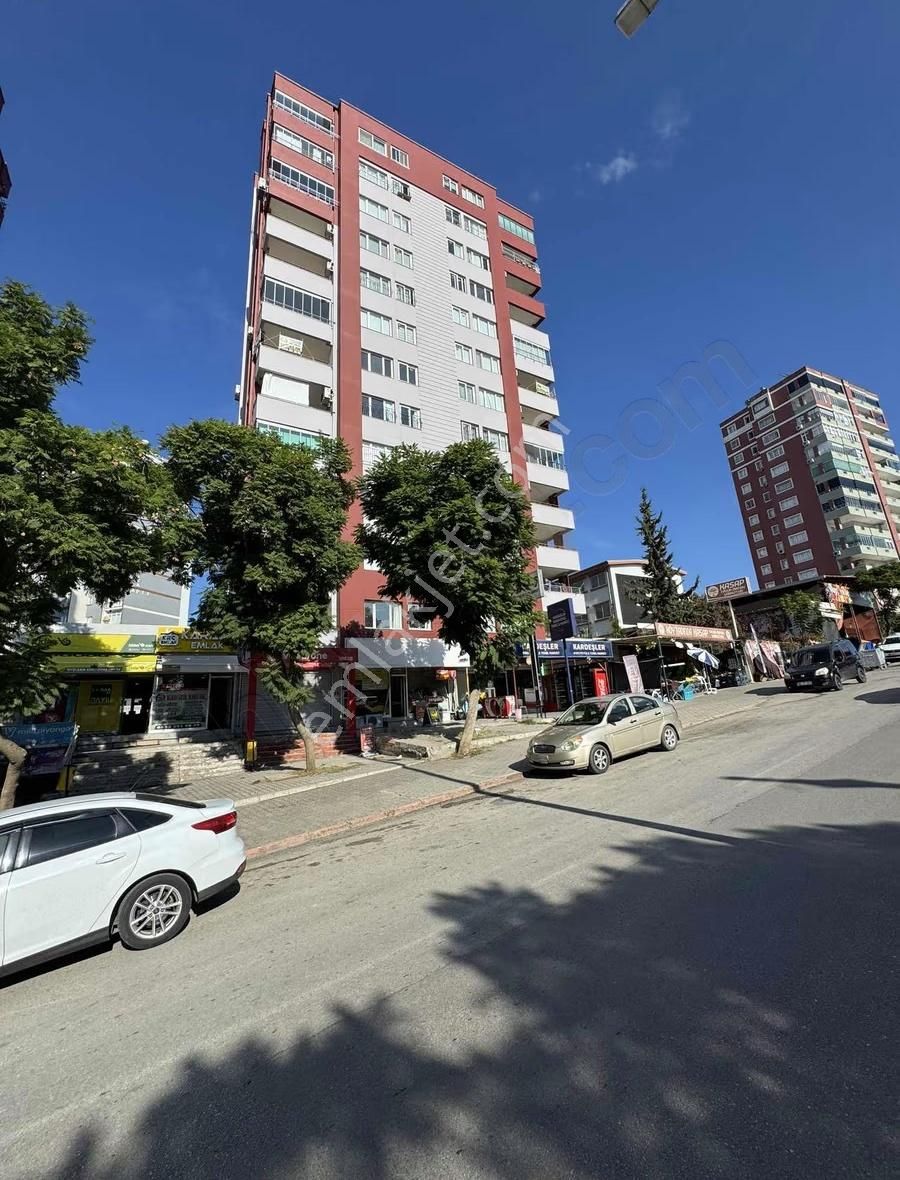 100 Yılda Bulvar Üzeri Kiralık 3+1