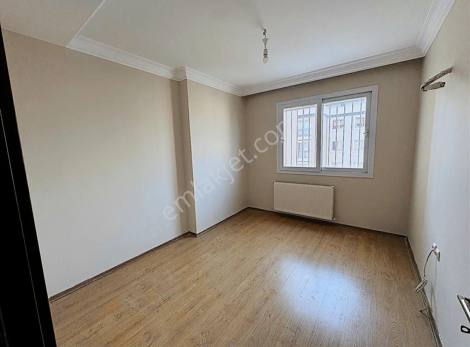 2000 Evlerde Bulvar Üzeri Geniş 4+1 - Görsel 12