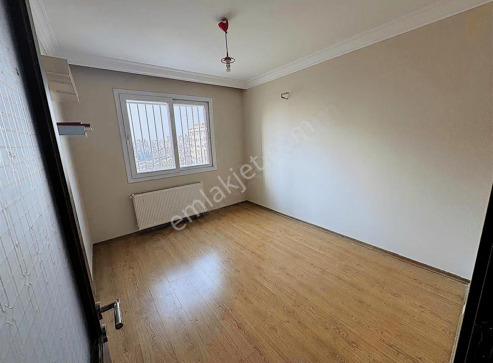 2000 Evlerde Bulvar Üzeri Geniş 4+1 - Görsel 13