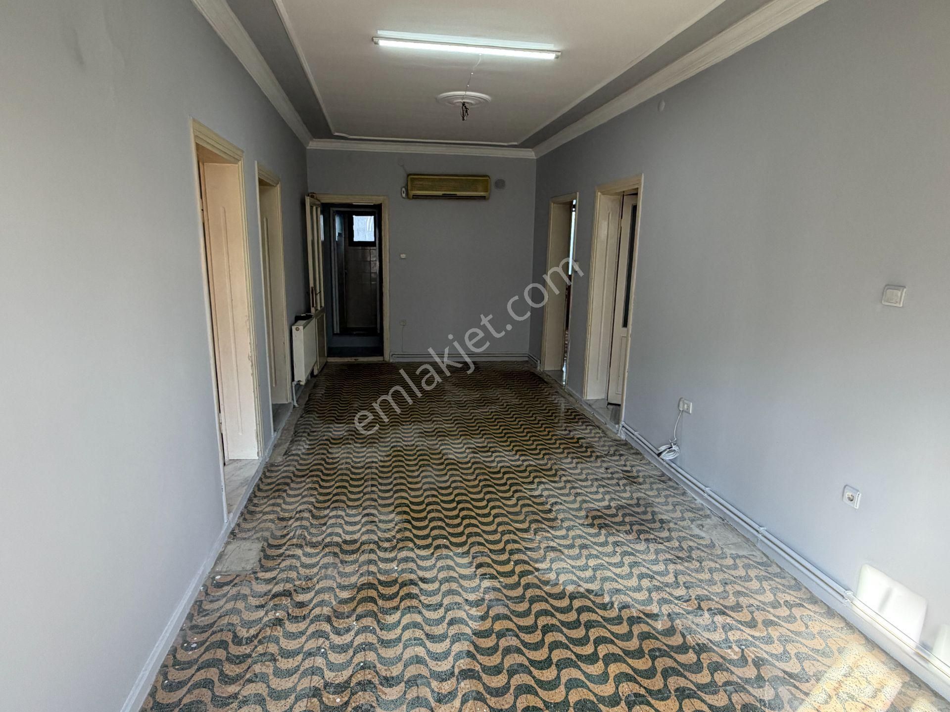 Central 35 Lider Koçu İzban Yakını 125 M2 3+1 D.gazlı Kiralık - Görsel 3