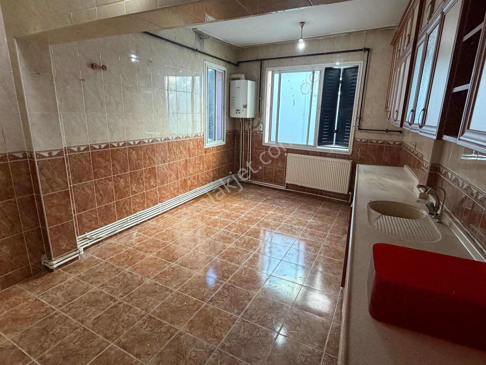 Central 35 Lider Koçu İzban Yakını 125 M2 3+1 D.gazlı Kiralık - Görsel 15