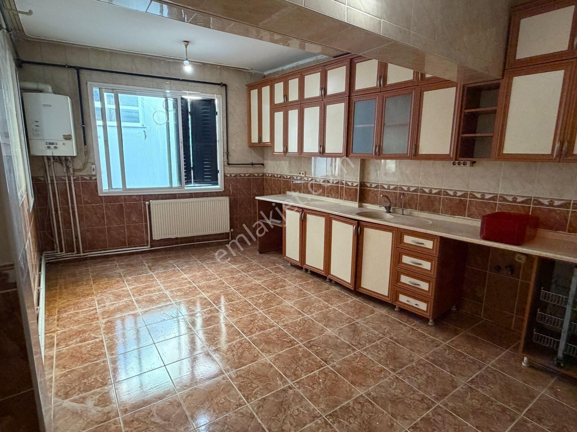 Central 35 Lider Koçu İzban Yakını 125 M2 3+1 D.gazlı Kiralık - Görsel 12