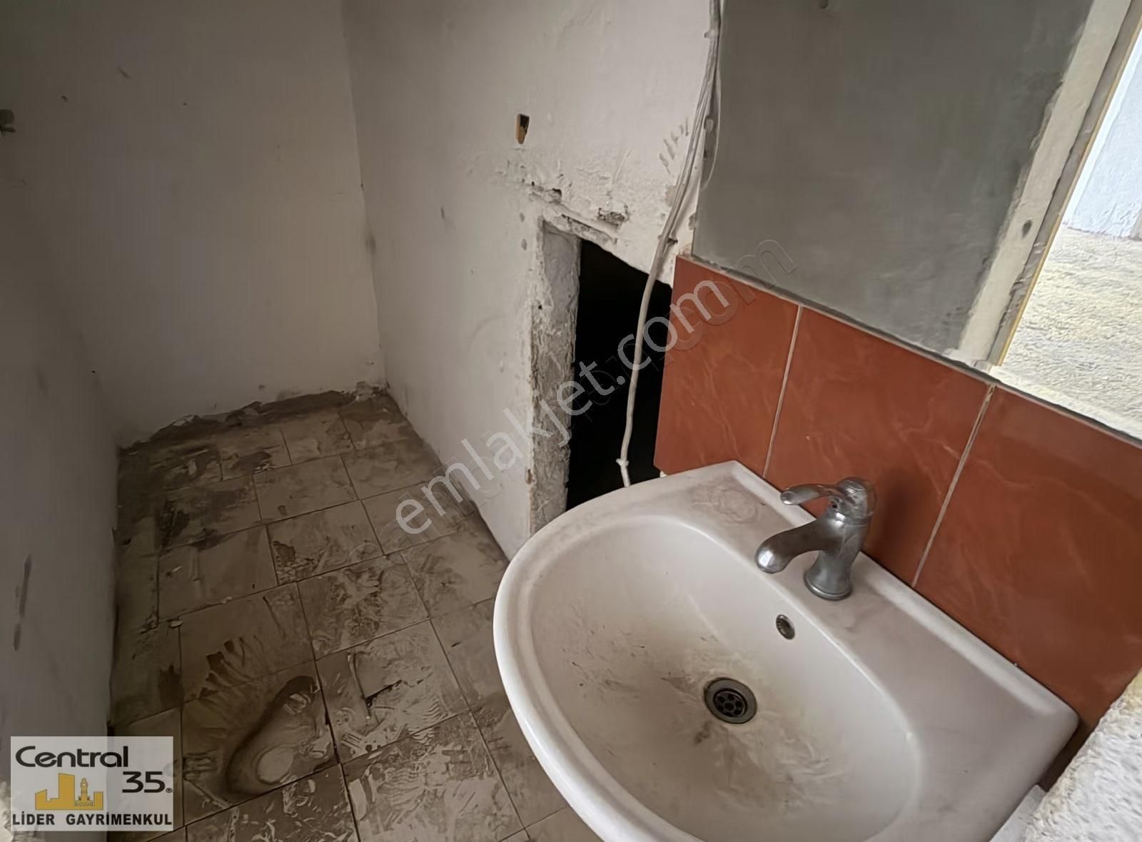 Central 35 Lider Seyhan Mh Sanayi İçi 147 M2 Kiralık Dükkan - Görsel 11