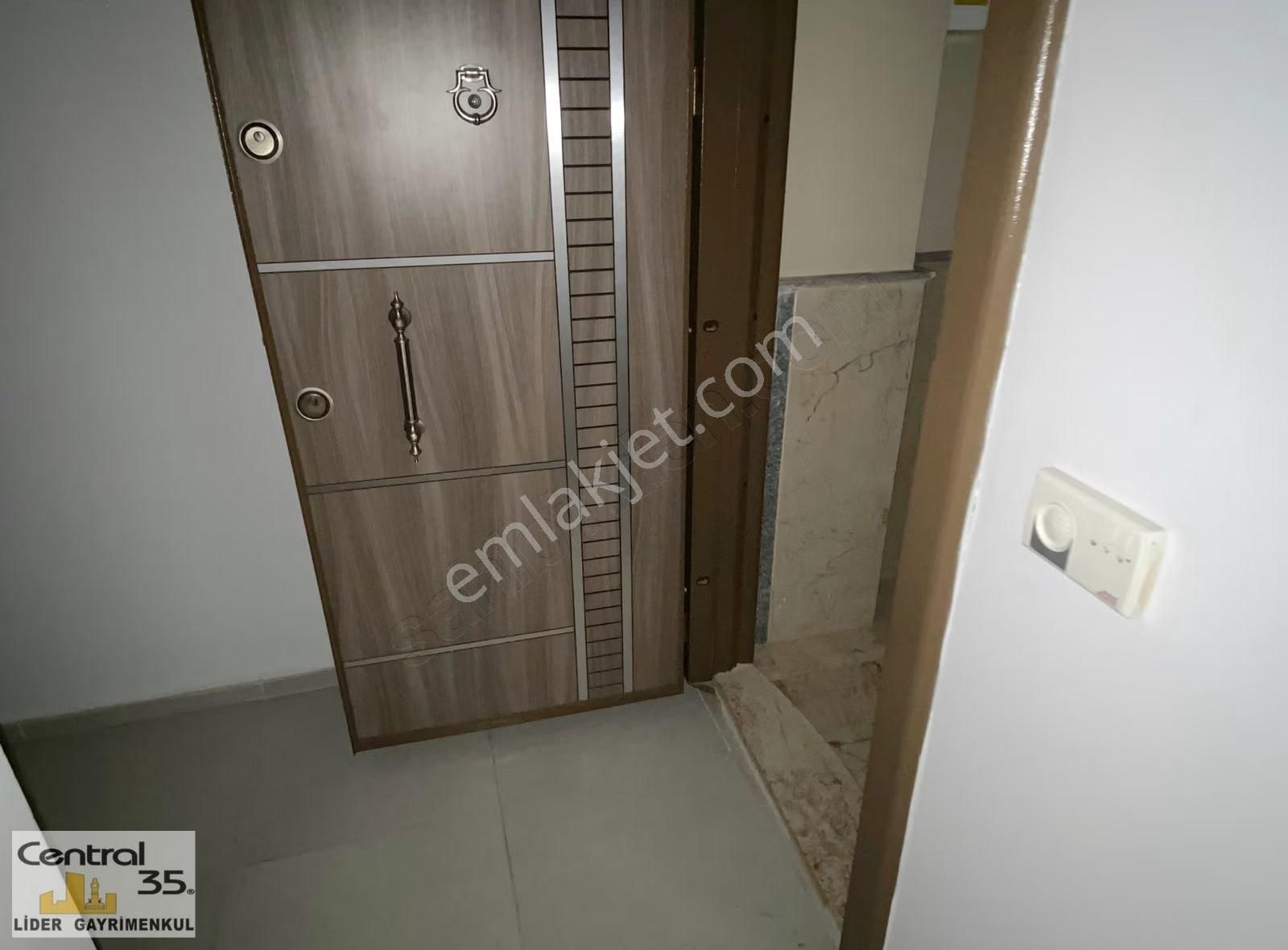 Central35 Buca Üçkuyular 55 M2 2+0 D.gazlı Kiralık Daire - Görsel 6