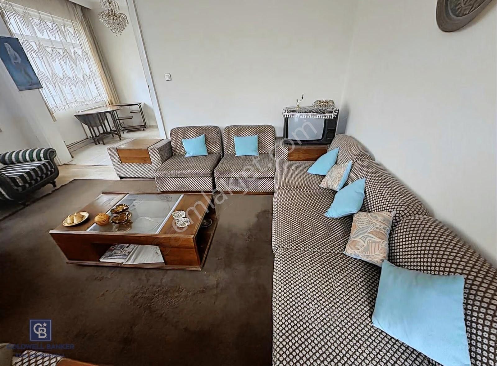 Sultanahmet Küçük Ayasofya Caddesin De 1+1 Satılık Köşe Daire - Görsel 4