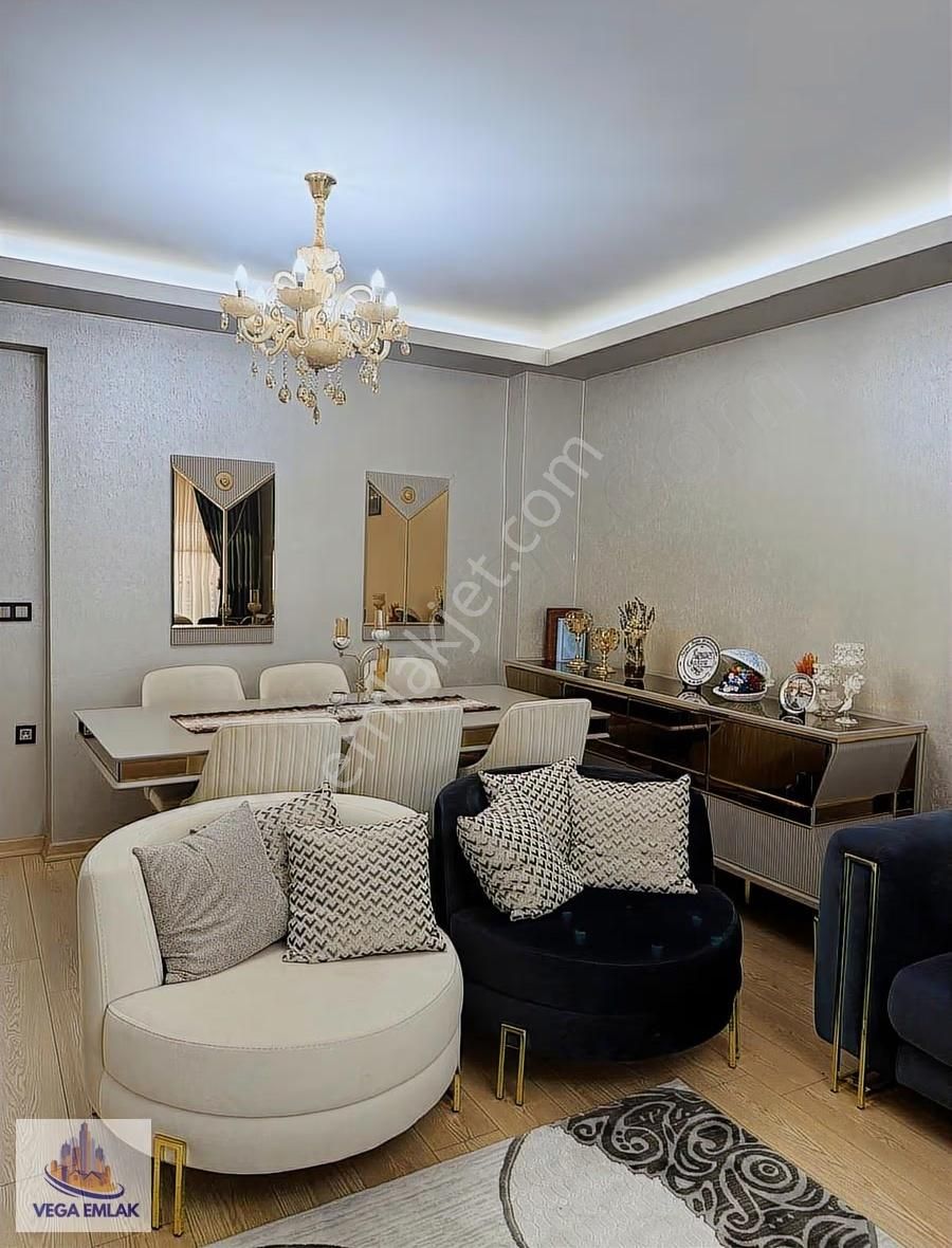 Vega Emlak'tan Full Yapı 4+1 Geniş Ana Cadde Sınırı Site Dairesi - Görsel 32