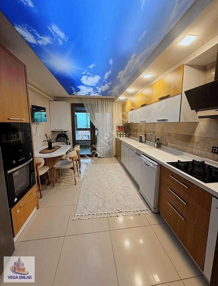 Vega Emlak'tan Full Yapı 4+1 Geniş Ana Cadde Sınırı Site Dairesi - Görsel 27