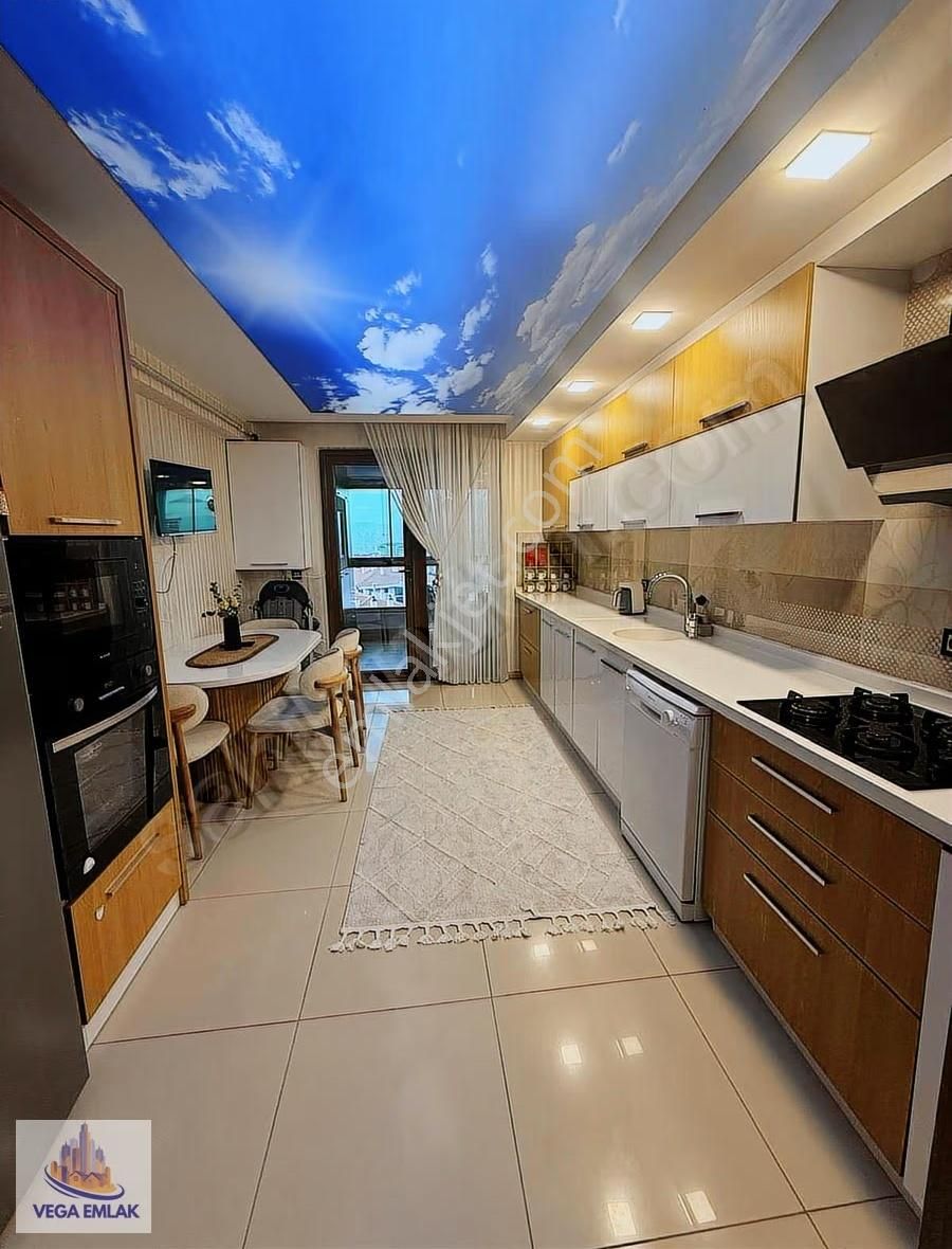 Vega Emlak'tan Full Yapı 4+1 Geniş Ana Cadde Sınırı Site Dairesi - Görsel 14