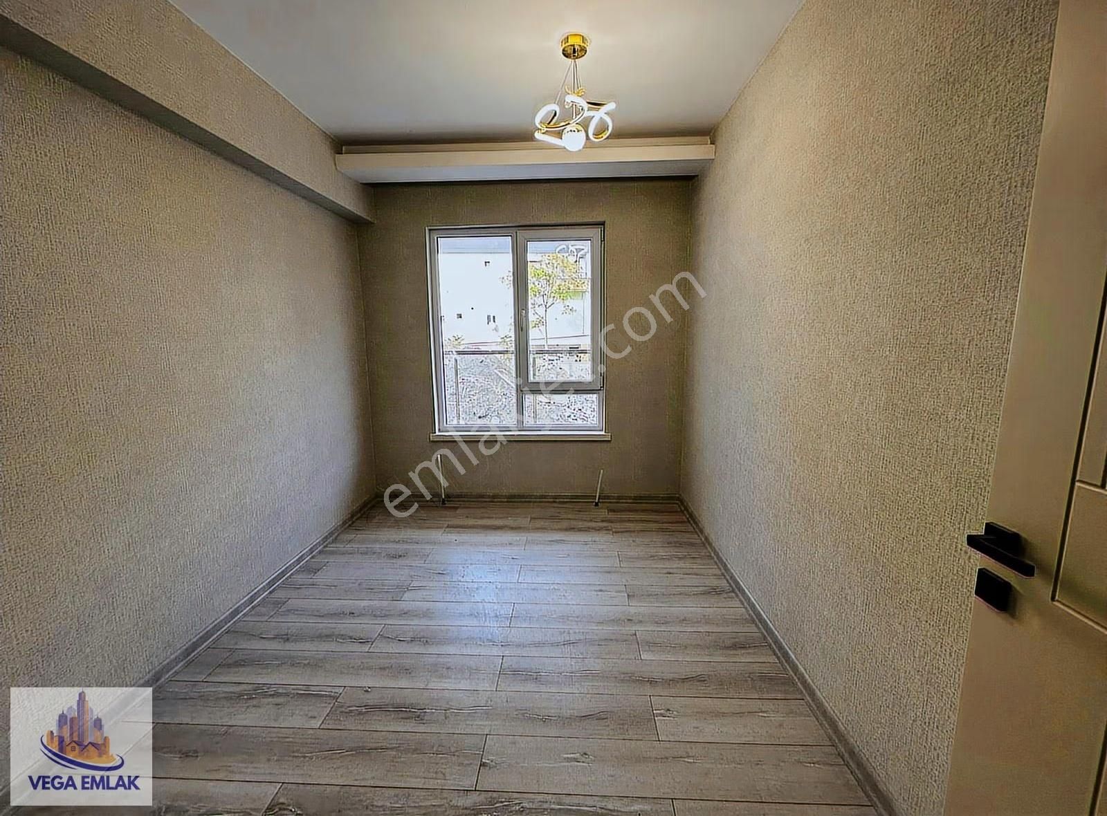 Vega Emlaktan Lüks Yapılı Yıldız Göbek Yakını Sıfır 3+1 Daire - Görsel 10