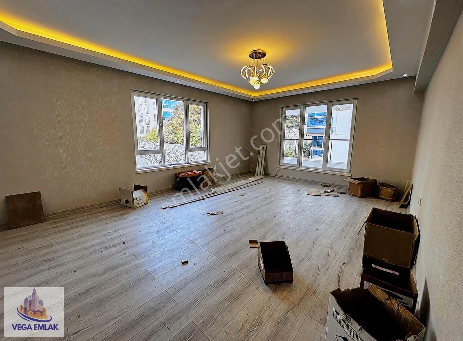 Vega Emlaktan Lüks Yapılı Yıldız Göbek Yakını Sıfır 3+1 Daire - Görsel 18