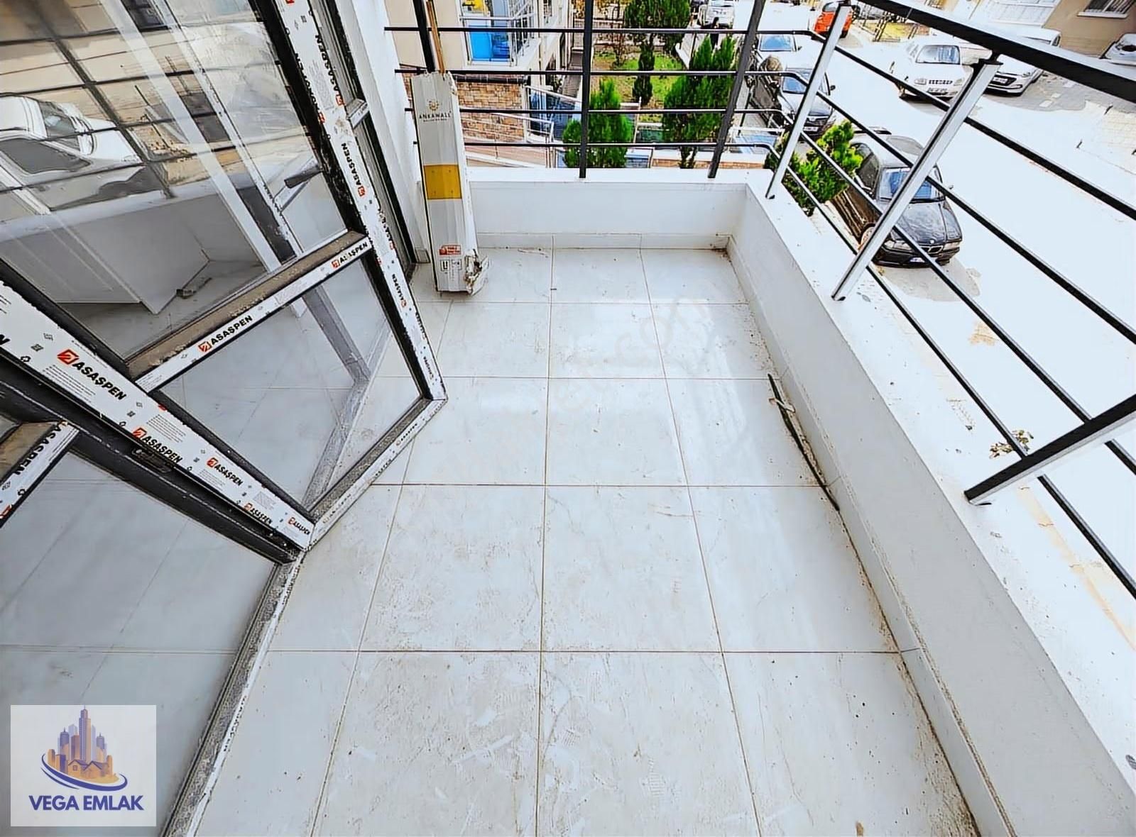 Vega Emlaktan Merkezi Lokasyonda Sıfır Ön Cephe 3+1 Daire - Görsel 12