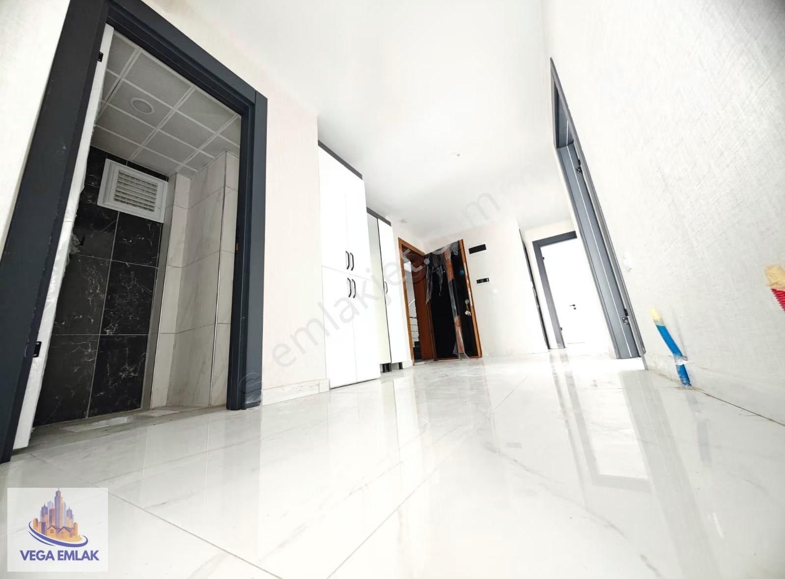 Vega Emlaktan Merkezi Lokasyonda Sıfır Ön Cephe 3+1 Daire - Görsel 15