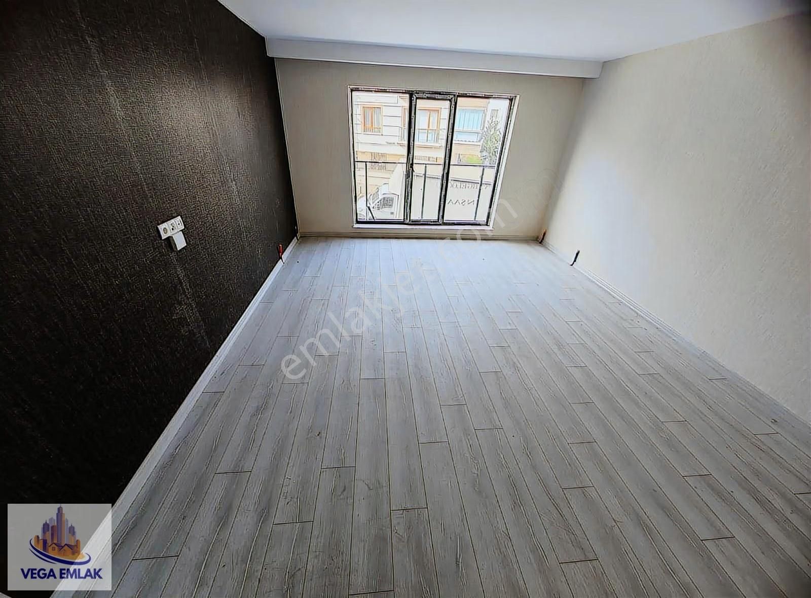 Vega Emlaktan Merkezi Lokasyonda Sıfır Ön Cephe 3+1 Daire - Görsel 33