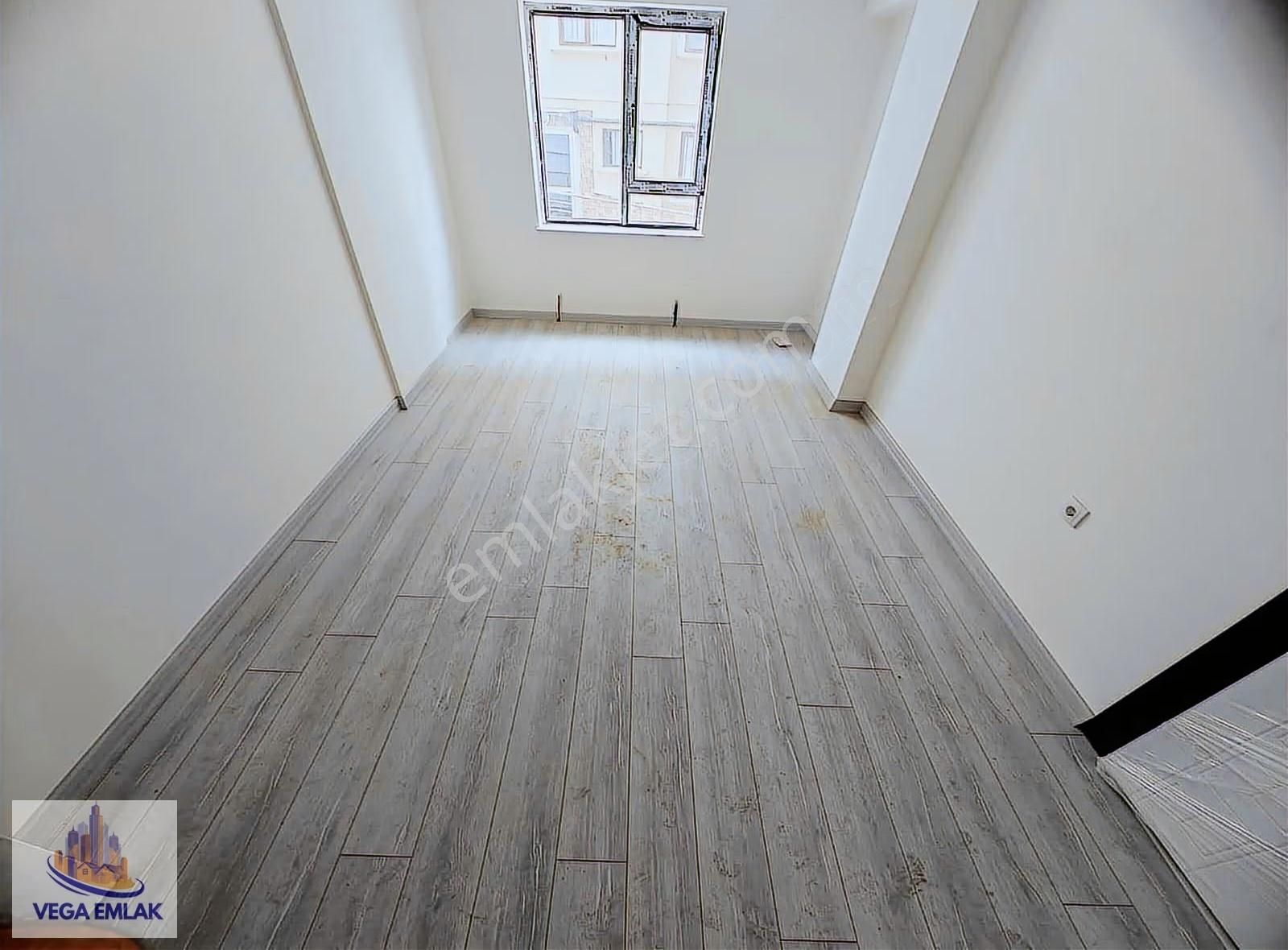 Vega Emlaktan Merkezi Lokasyonda Sıfır Ön Cephe 3+1 Daire - Görsel 10