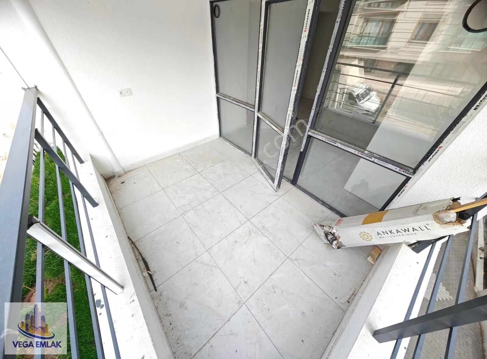 Vega Emlaktan Merkezi Lokasyonda Sıfır Ön Cephe 3+1 Daire - Görsel 8
